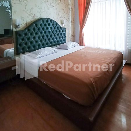 Nillo Hotel Kebumen Mitra Reddoorz Exterior foto
